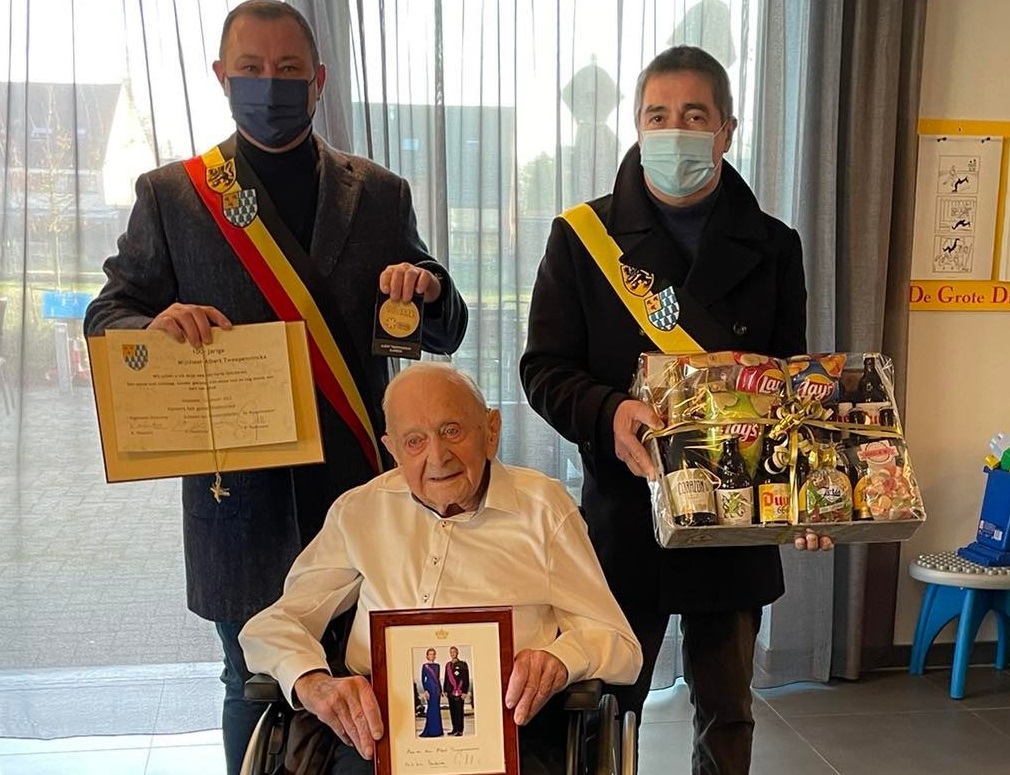 Gemeentebestuur Glabbeek viert 100-jarige Albert Tweepenninckx, één van de laatste weerstanders uit WO II