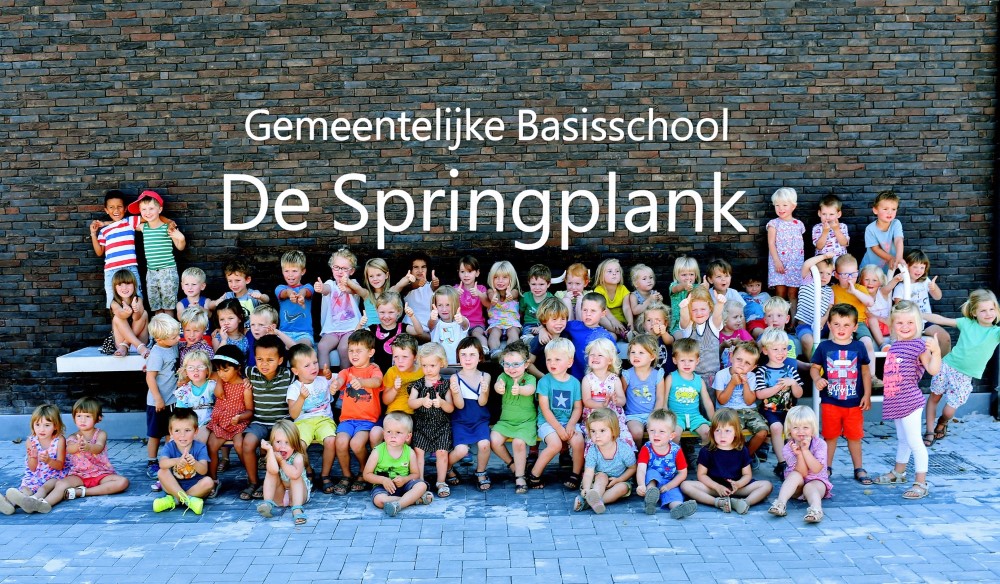 De leerlingen van de gemeenteschool Glabbeek in 2016 
